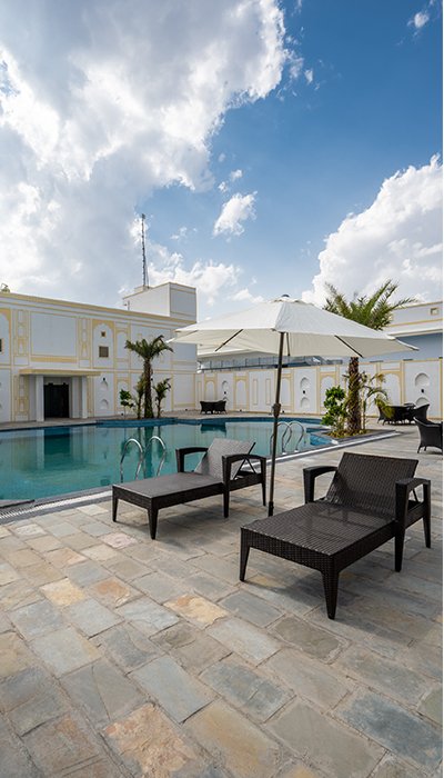 400x700Resort_2